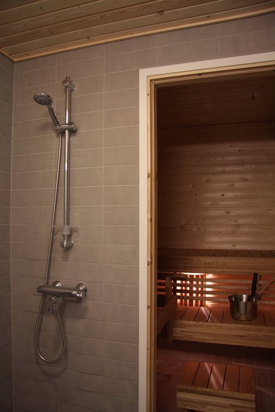 suihku-sauna