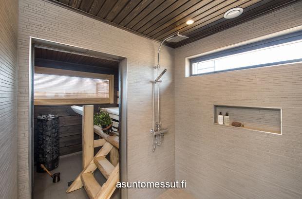 suihku-sauna